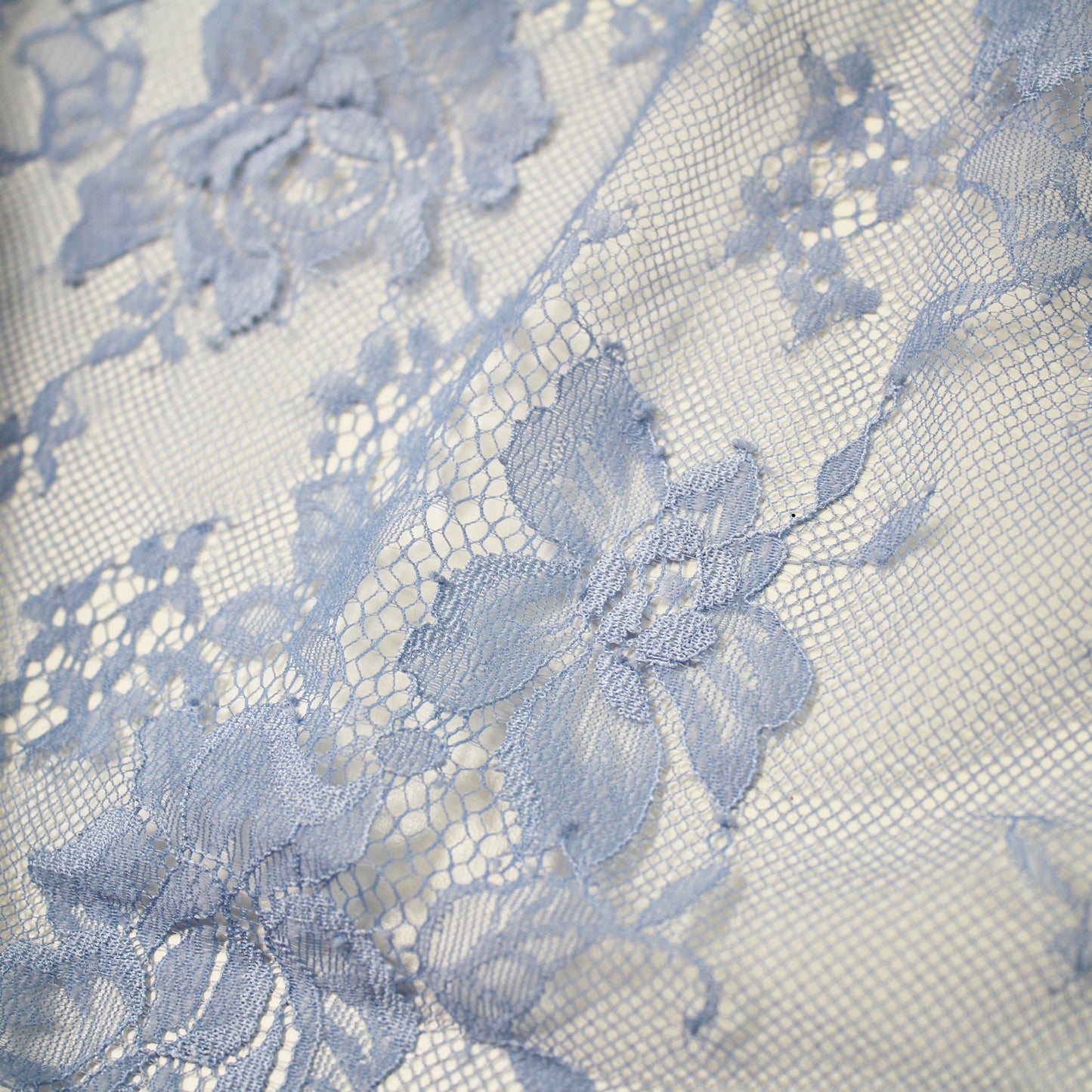 Double Border Chantilly Lace with Flowers (Available in 3m Pieces)