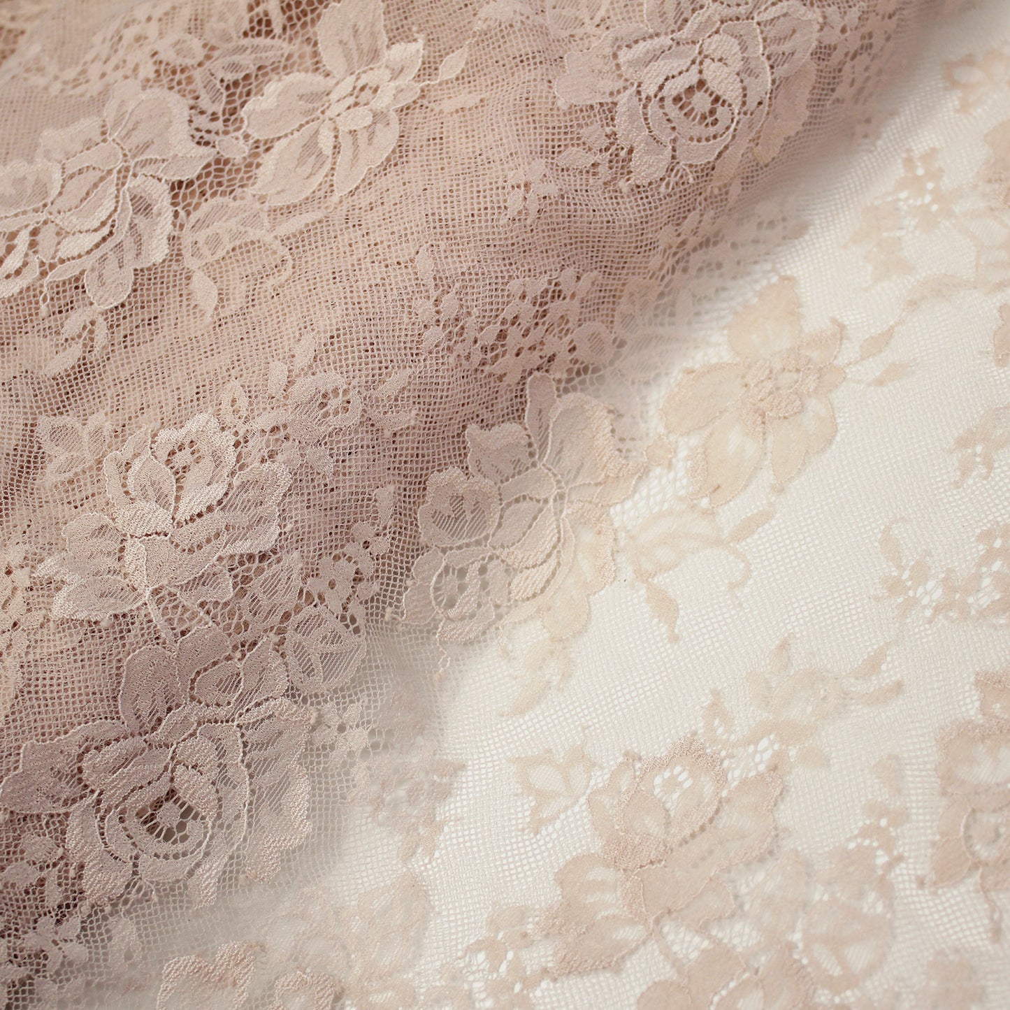 Double Border Chantilly Lace with Flowers (Available in 3m Pieces)