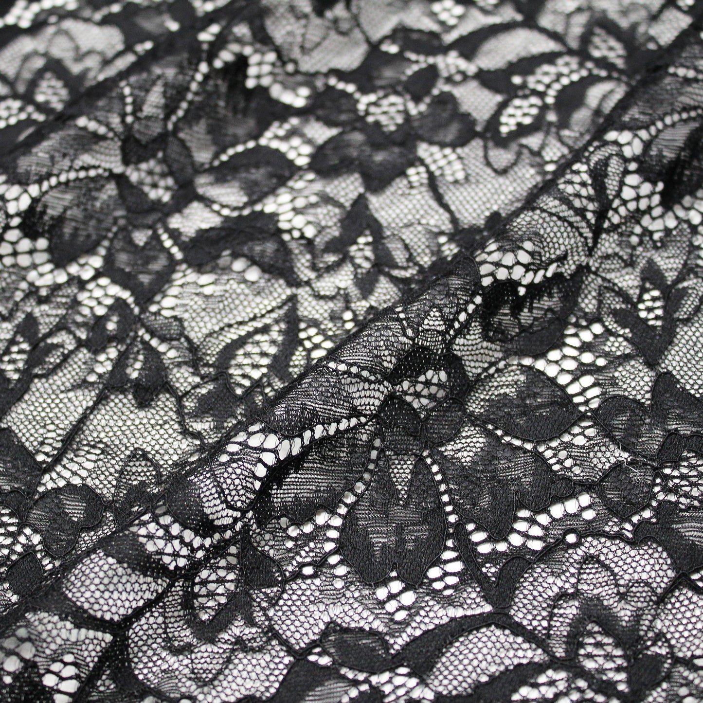 Elasticized Chantilly Lace with Flowers