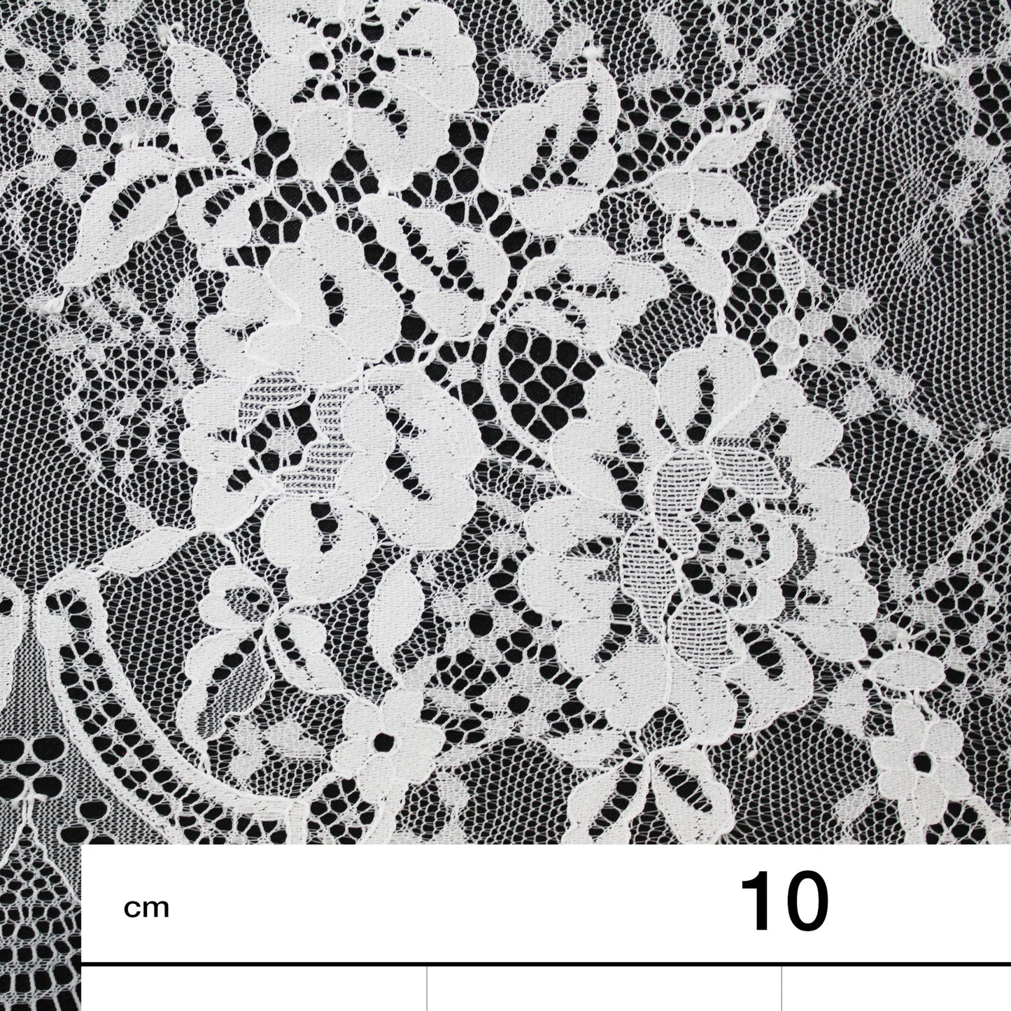 Pizzo Chantilly | Mazzi di Fiori a Campo Pieno | Doppio Bordo Basso | H 150 cm | FW1952