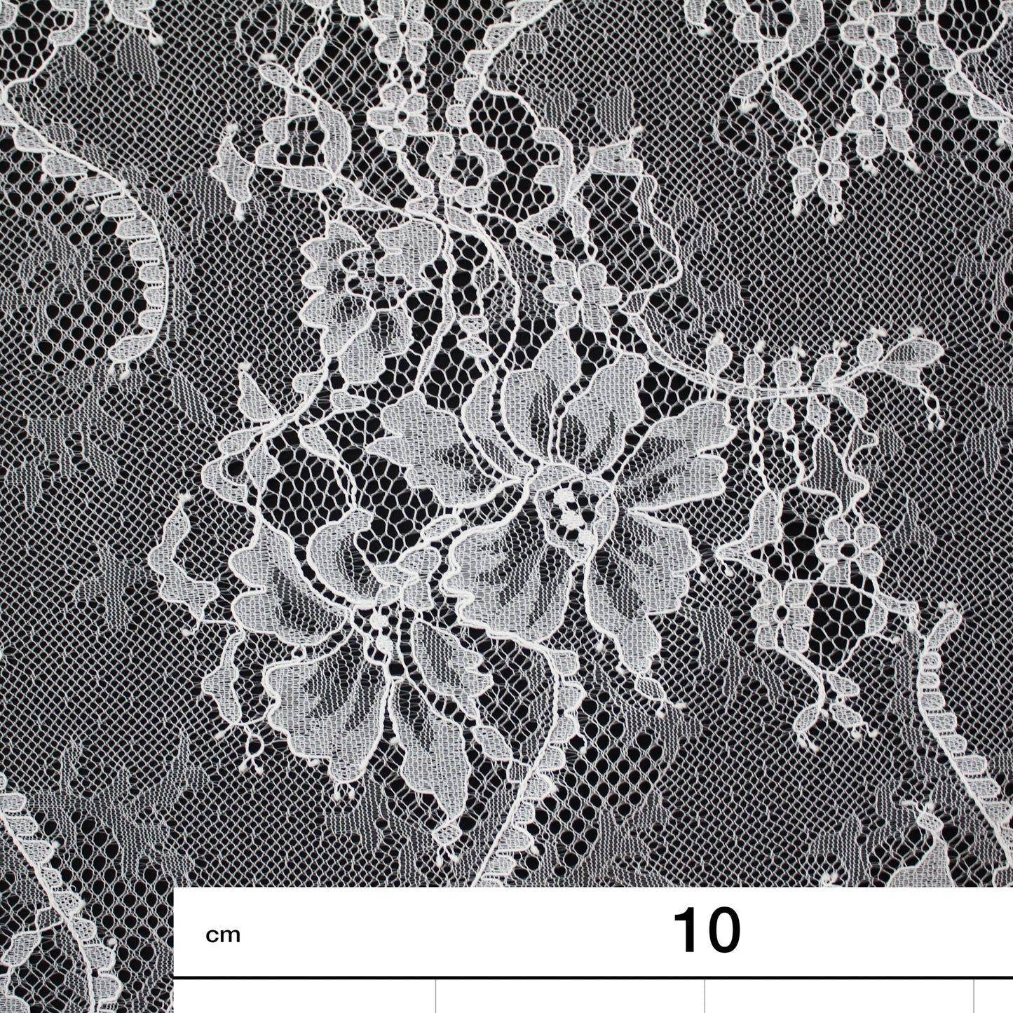 Pizzo Chantilly | Mazzi di Fiori a Campo Pieno | Doppio Bordo | H 150 cm | FW1957
