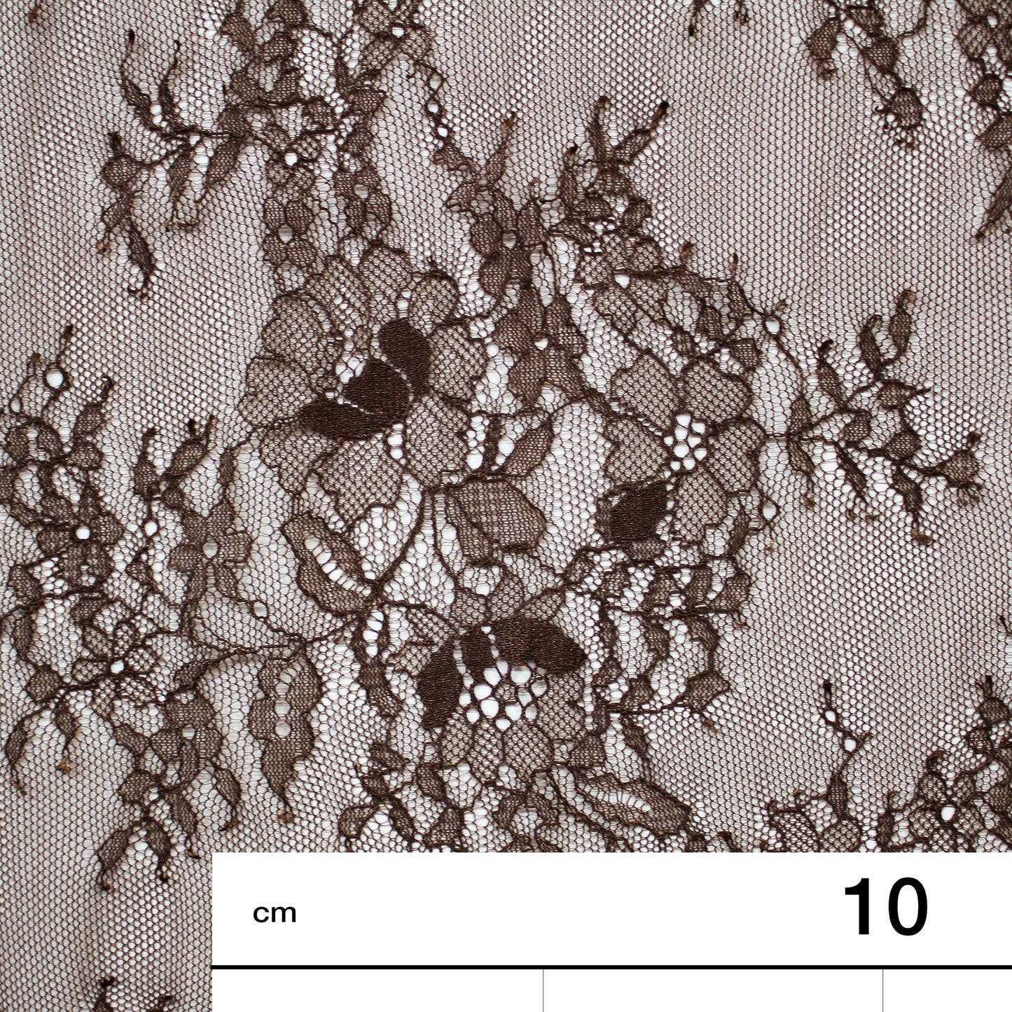 Pizzo Chantilly | Mazzi di Fiori Sparsi | Doppio Bordo Alto con Fiori e Paisley | H 130 cm | FW2969