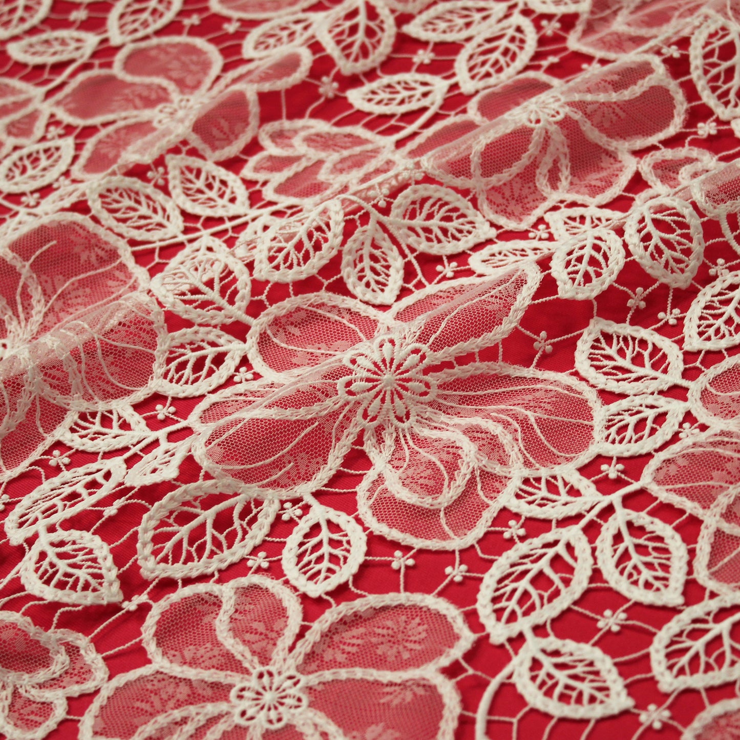 Macramé Lace with Chantilly Lace Flower Petals