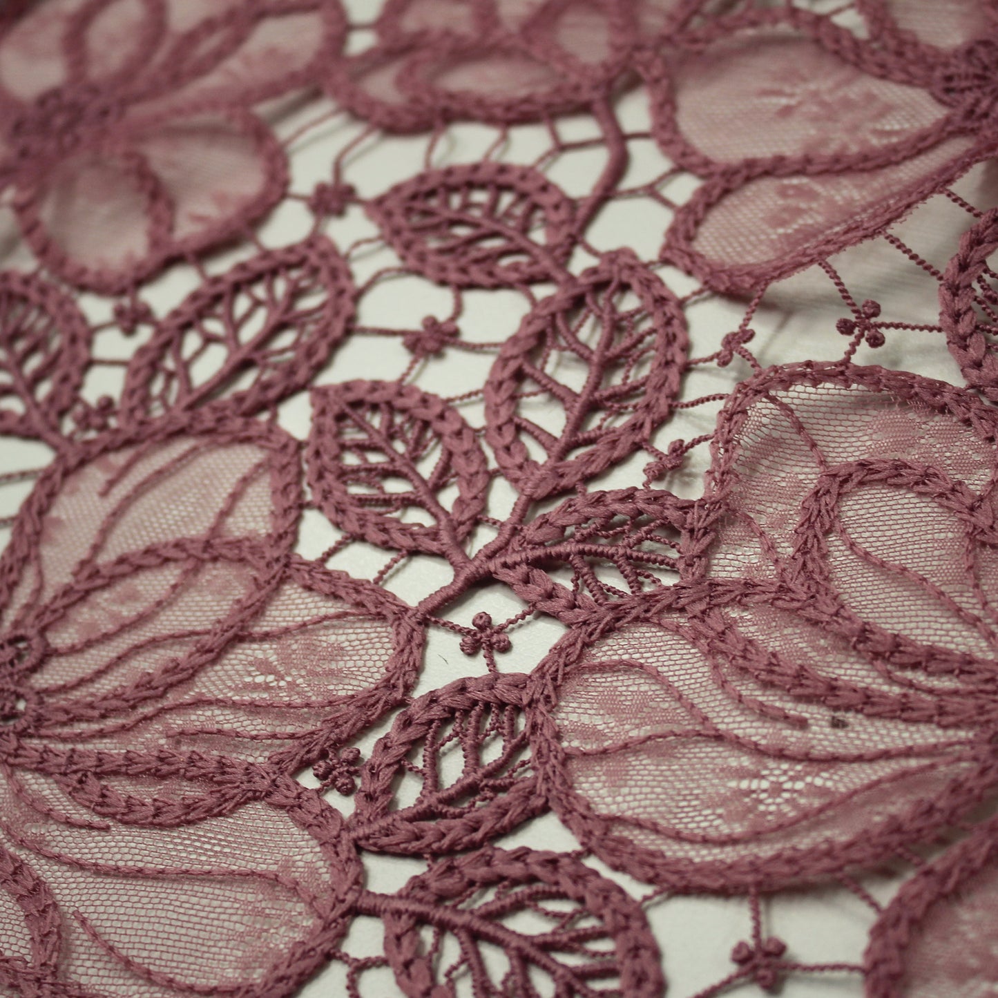 Macramé Lace with Chantilly Lace Flower Petals