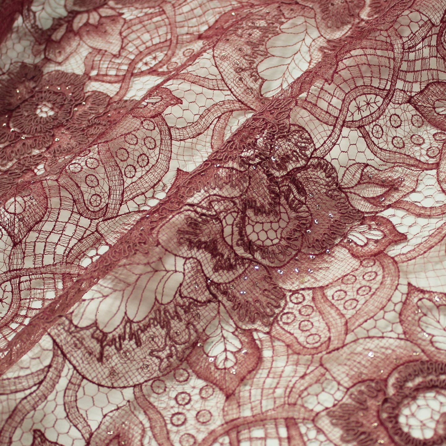 Pizzo Rebrodato con Fiori e Paillettes