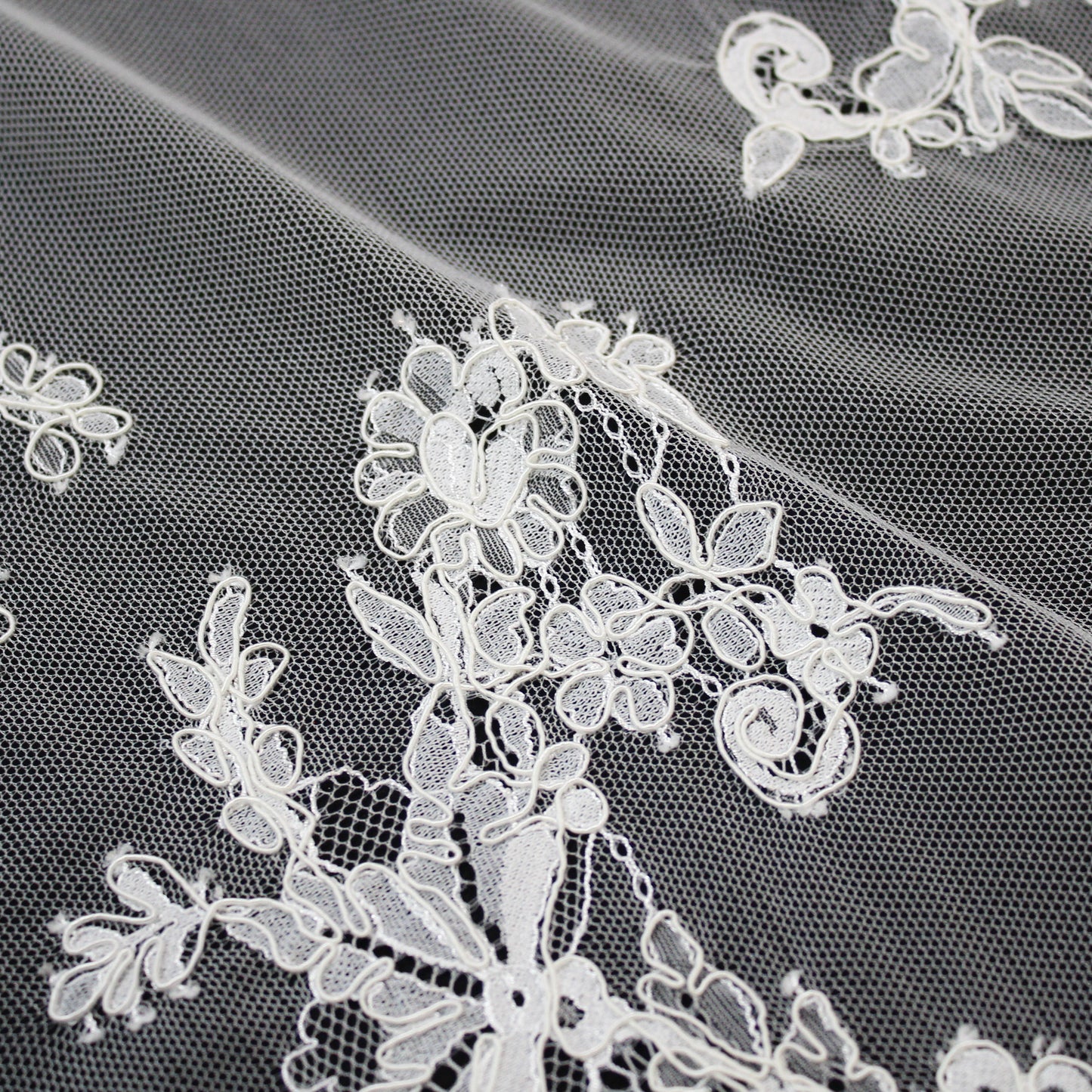 Re-embroidered Lace | Scattered Flowers | High Double Floral Branch Border | H 150 cm | FSW1705