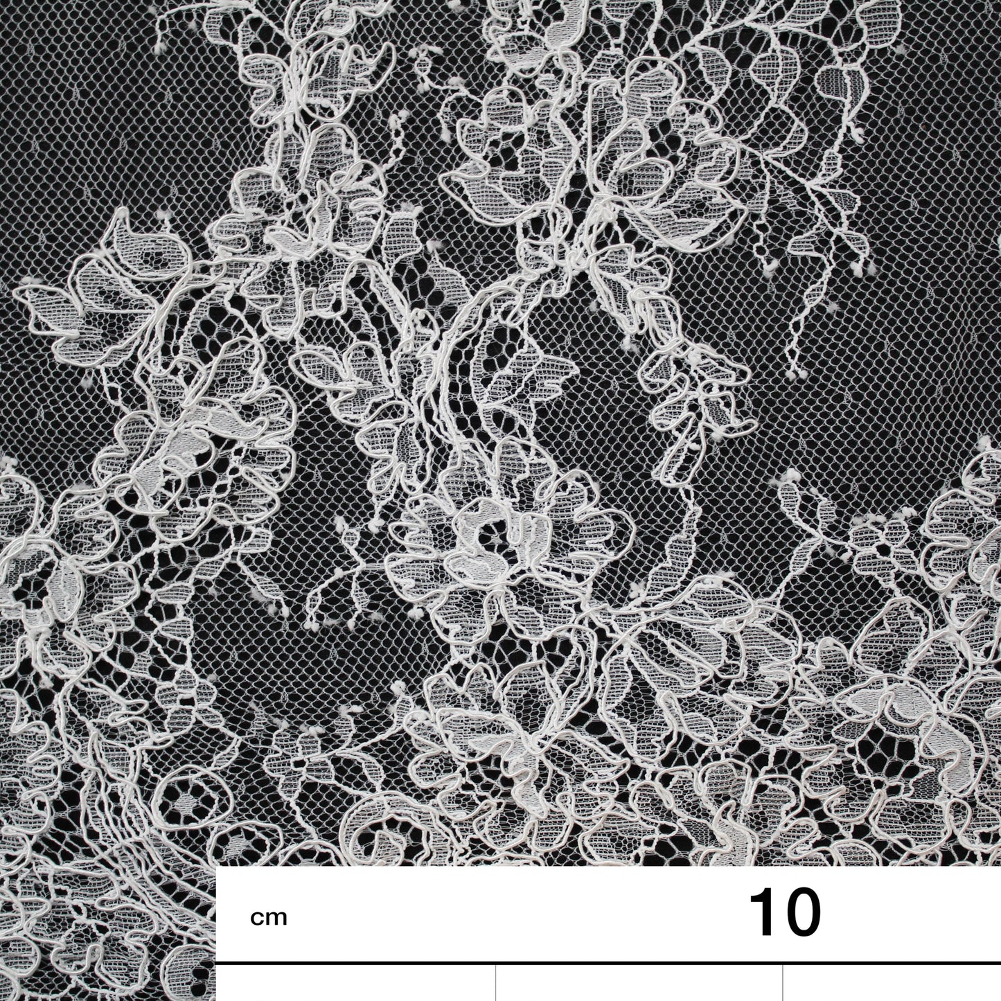 Re-embroidered Lace | Small Floral Bouquets | Double Floral Border | H 150 cm | FSW4265