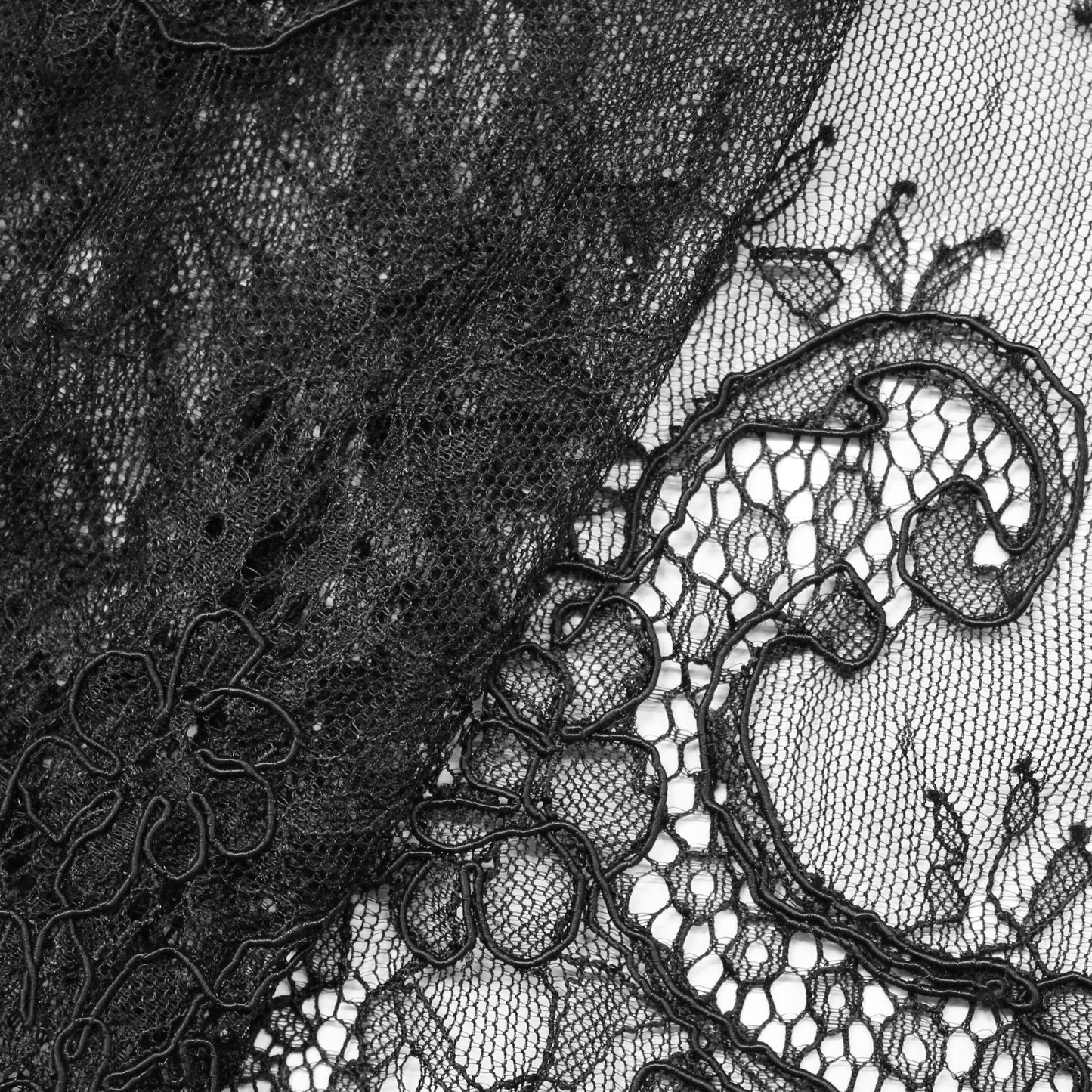 Re-embroidered Lace | Small Floral Bouquets | Double Floral & Paisley Border | H 130 cm | FSW2971