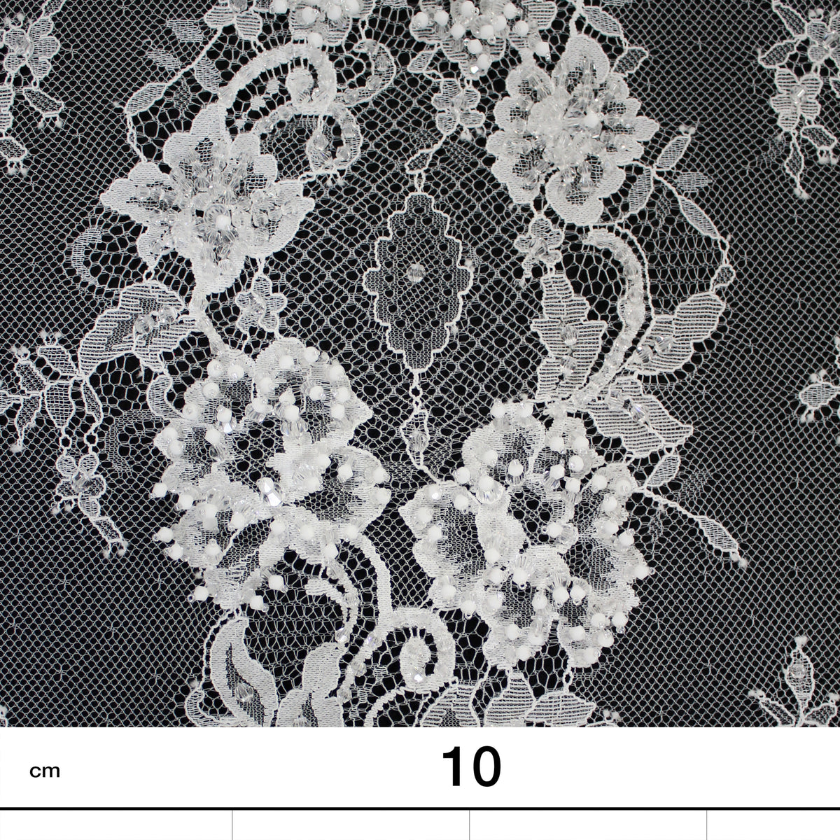 Pizzo Alta Moda | Pizzo Ricamato Sposa con Perline in Rilievo, Motivo Ramage Floreale, Arabesco a Bande Verticali e Doppio Bordo | FRI4354