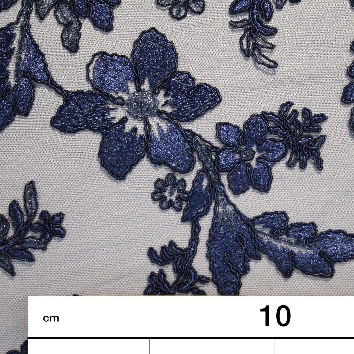 Tulle Rebrodè con fiori