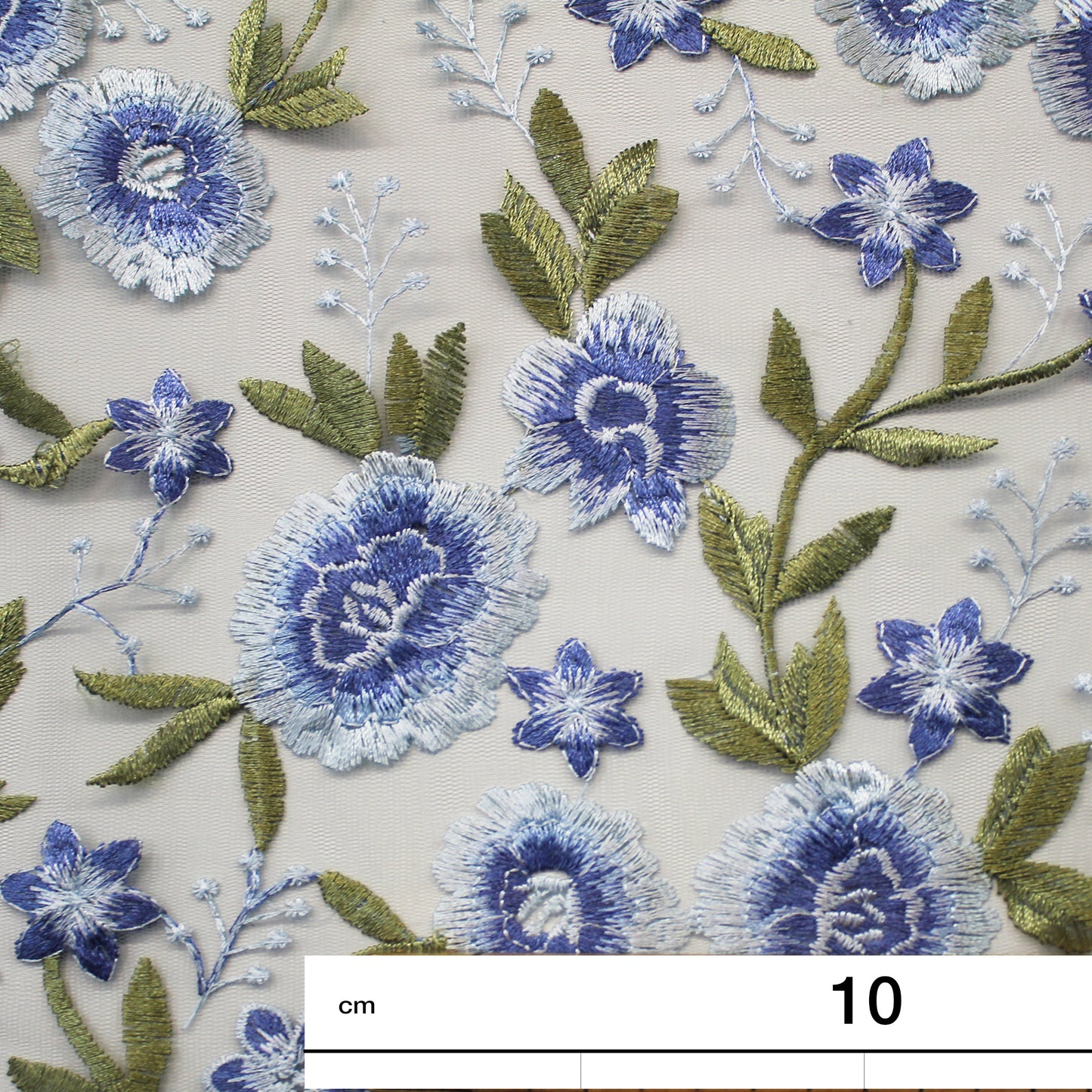 Tulle Ricamato Celeste con Fiori in Lurex