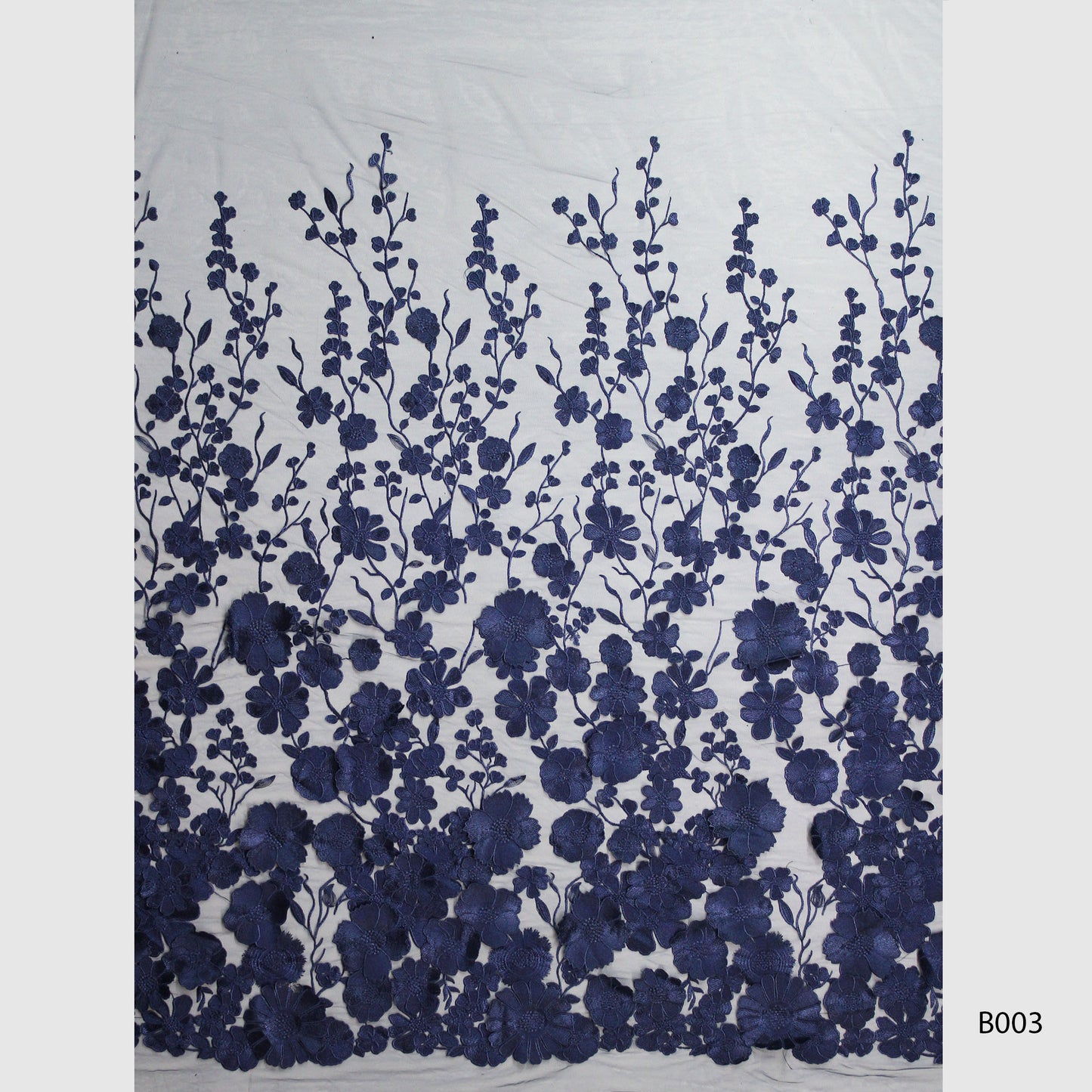 Tulle Ricamato con Fiori 3D Multiforme e Foglie