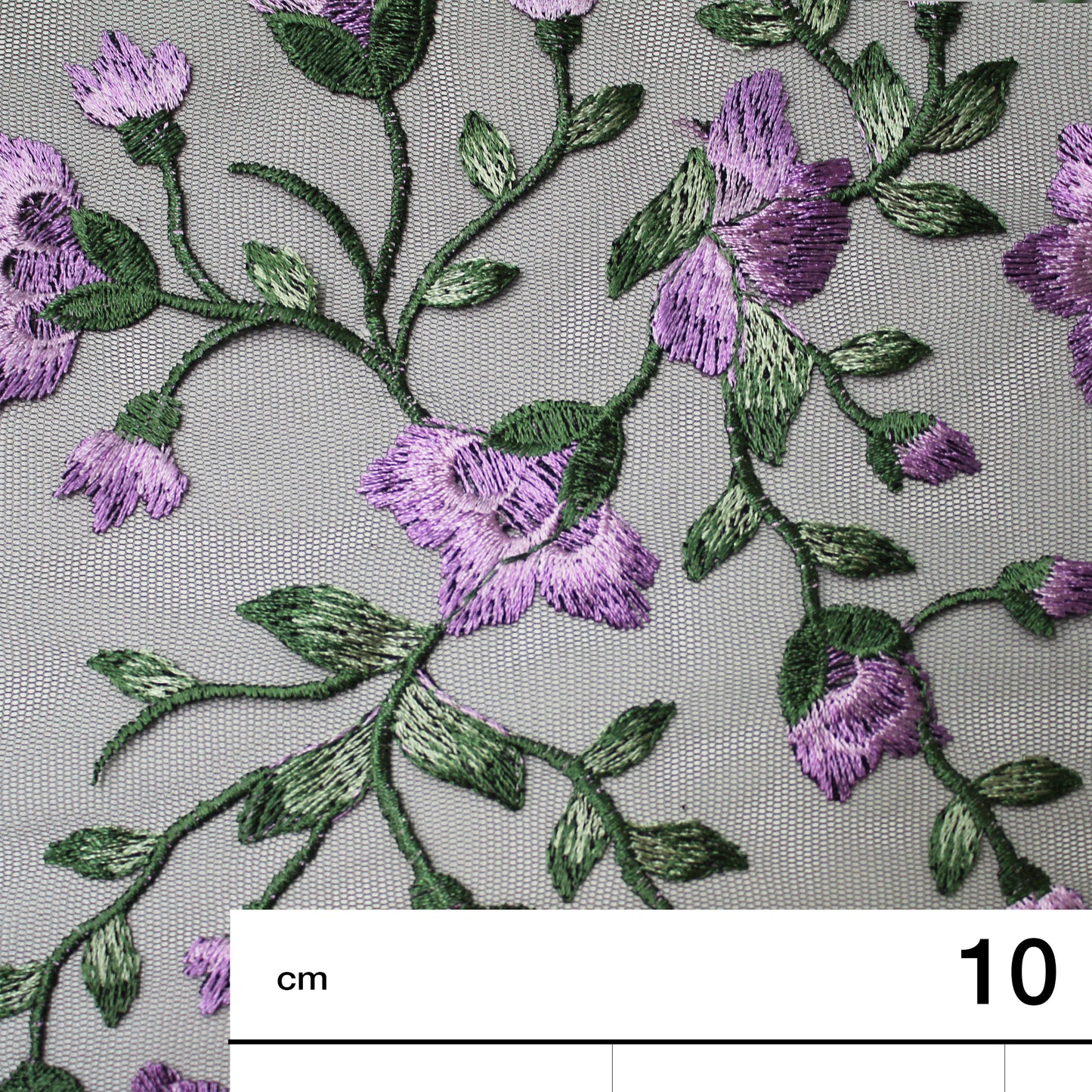 Tulle Ricamato con Fiori in Lurex Lavanda