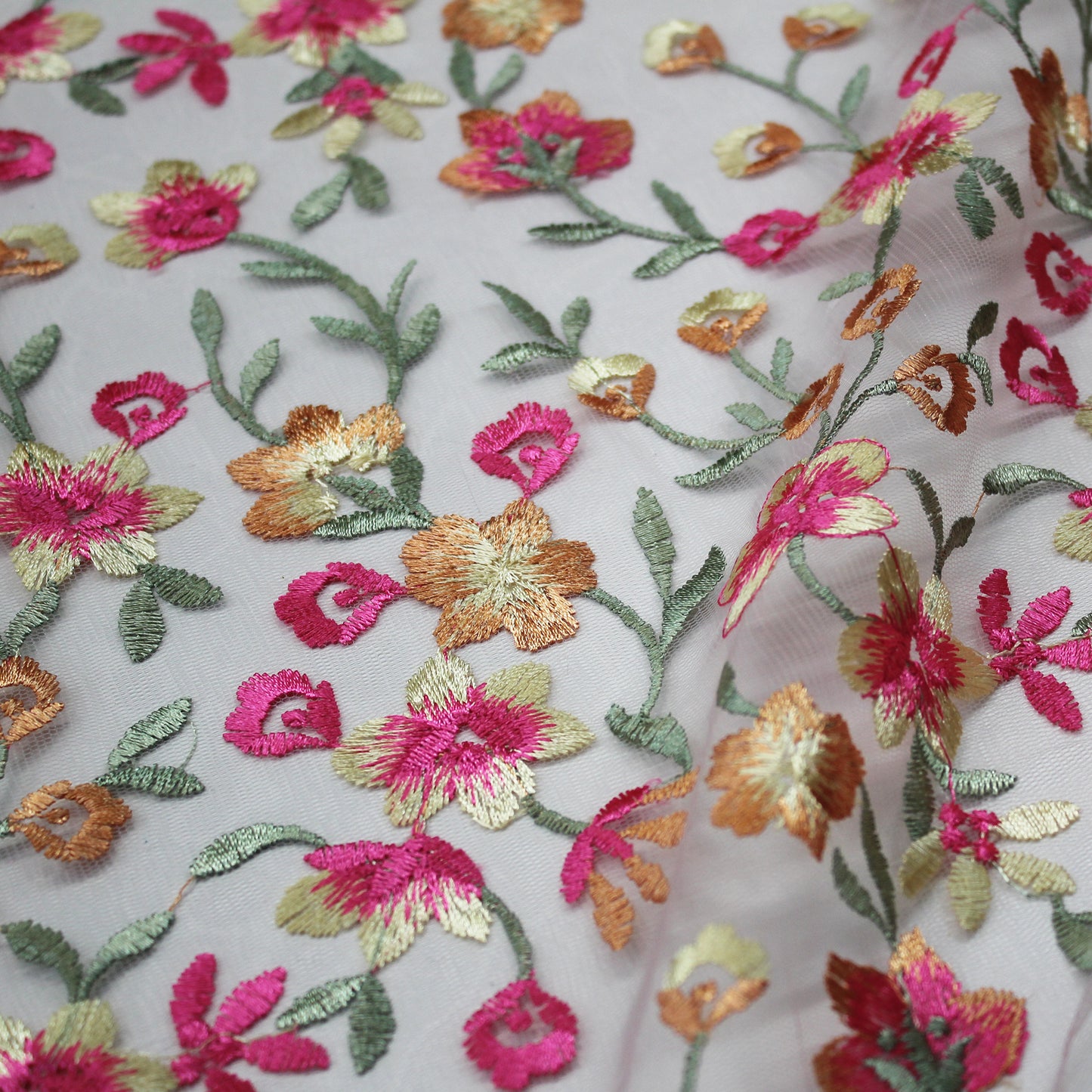 Tulle Ricamato Nude con Fiori Gialli e Fucsia
