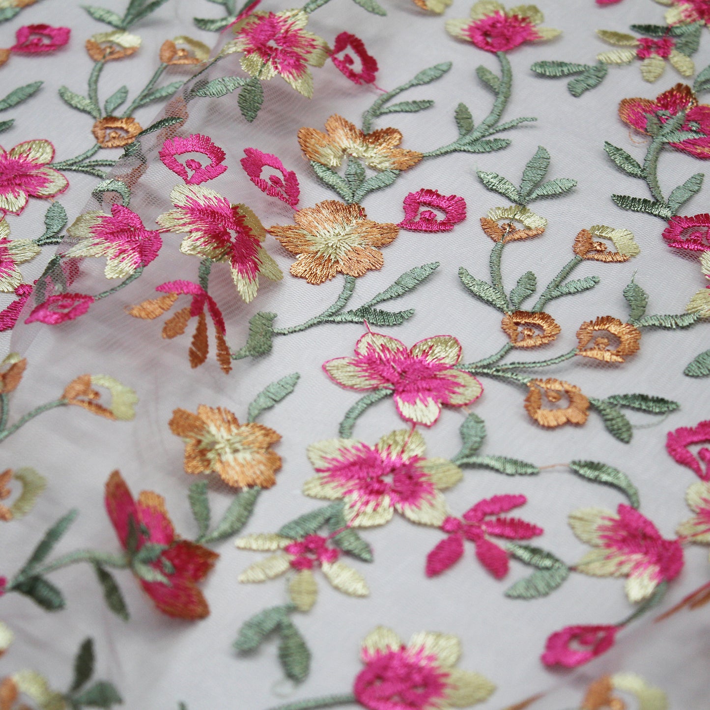 Tulle Ricamato Nude con Fiori Gialli e Fucsia