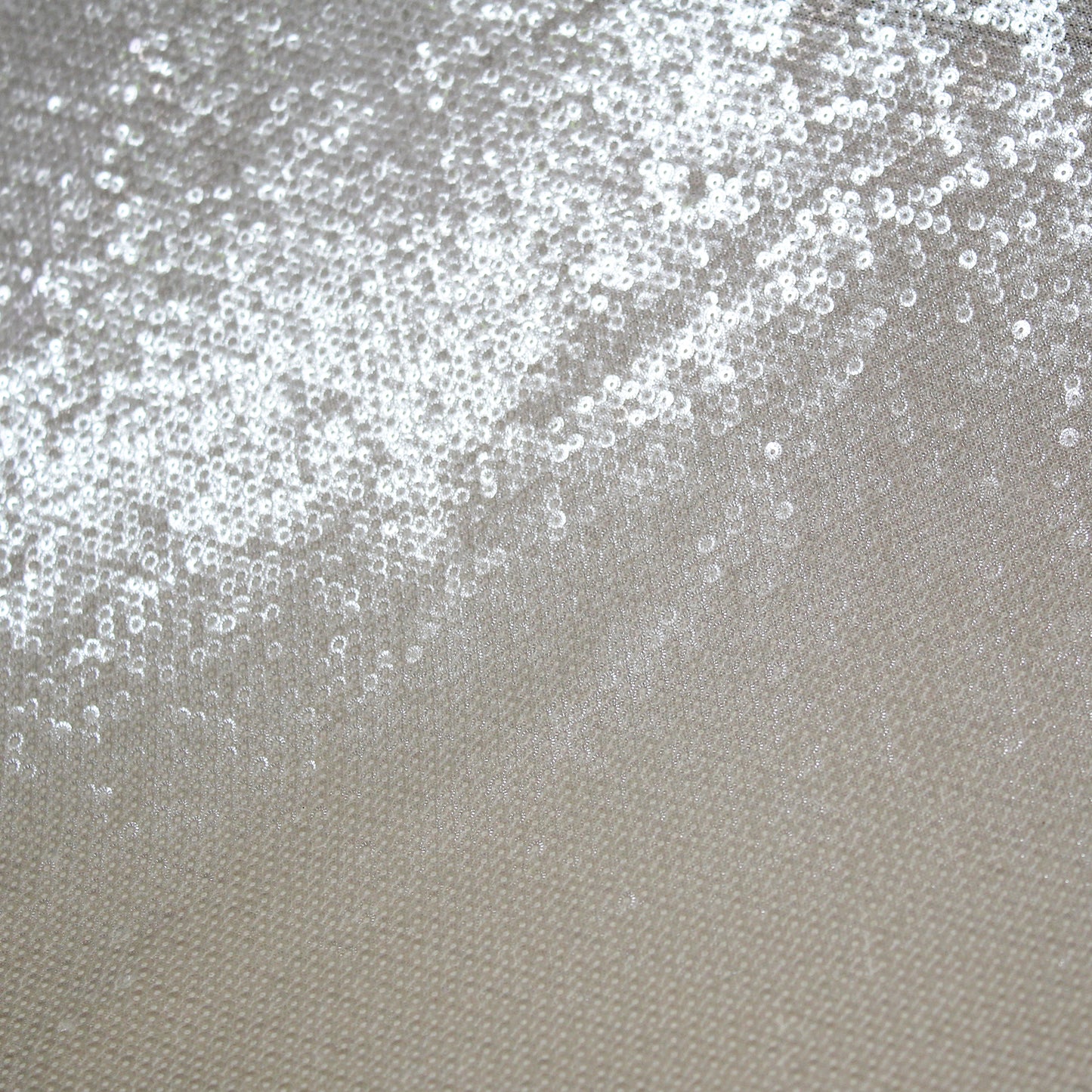 Tulle Ricamato con Paillettes a Campo Pieno Tono su Tono