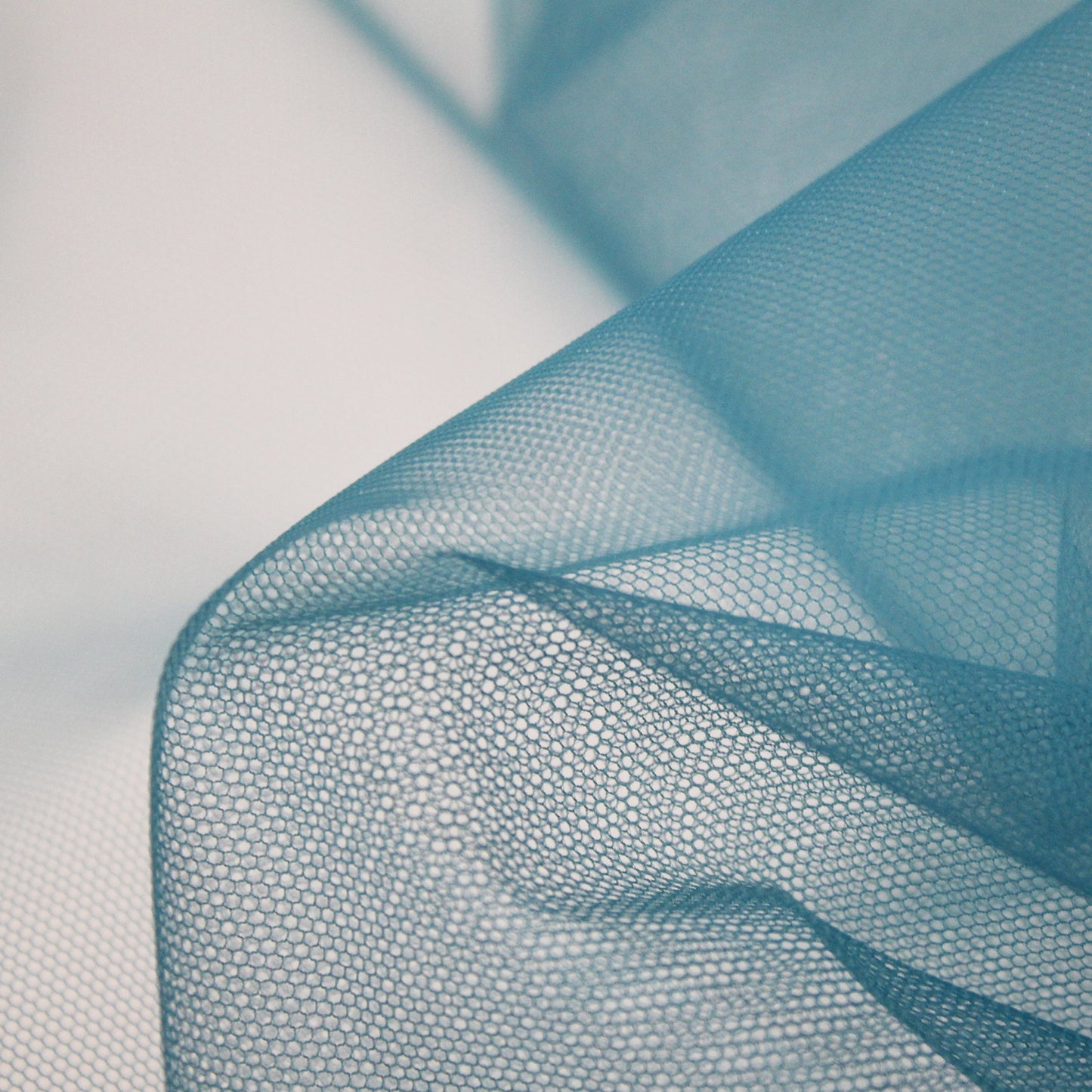 Tear-Resistant Embroidery Tulle