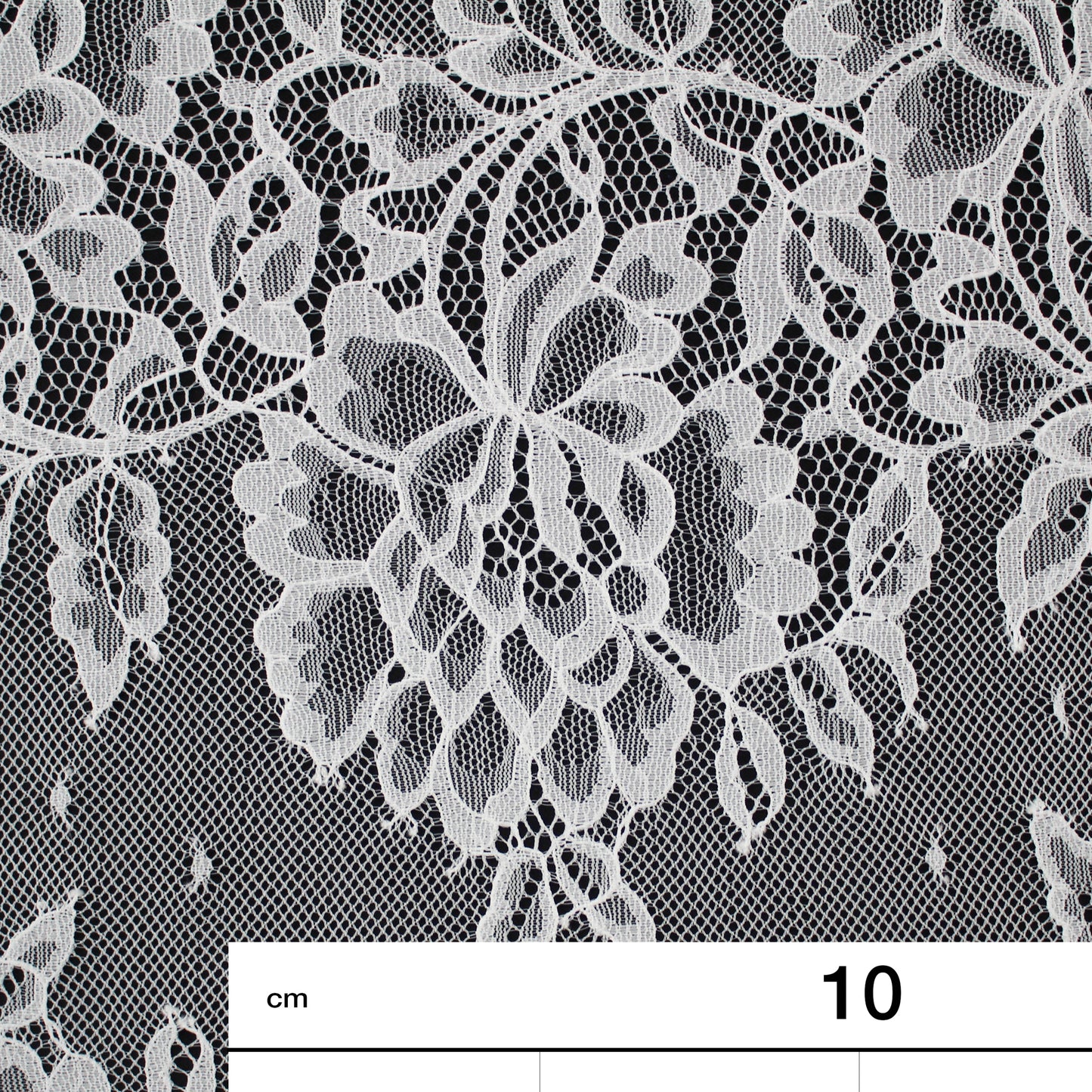 Chantilly Lace | Horizontal Zig-Zag Large Floral Bands | Double Border | H 140 cm | FW4310