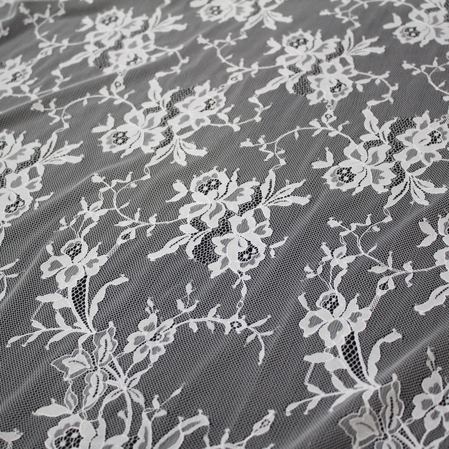 Pizzo Chantilly | Coppie di Fiori | Doppio Bordo Alto Ramage Floreale e Paisley | H 140 cm | FW2316