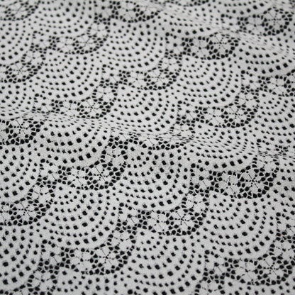Pizzo Chantilly Elasticizzato | Motivo Geometrico a Ventagli e Fiori Piccoli | Senza Bordo | H 140 cm | FSW1122