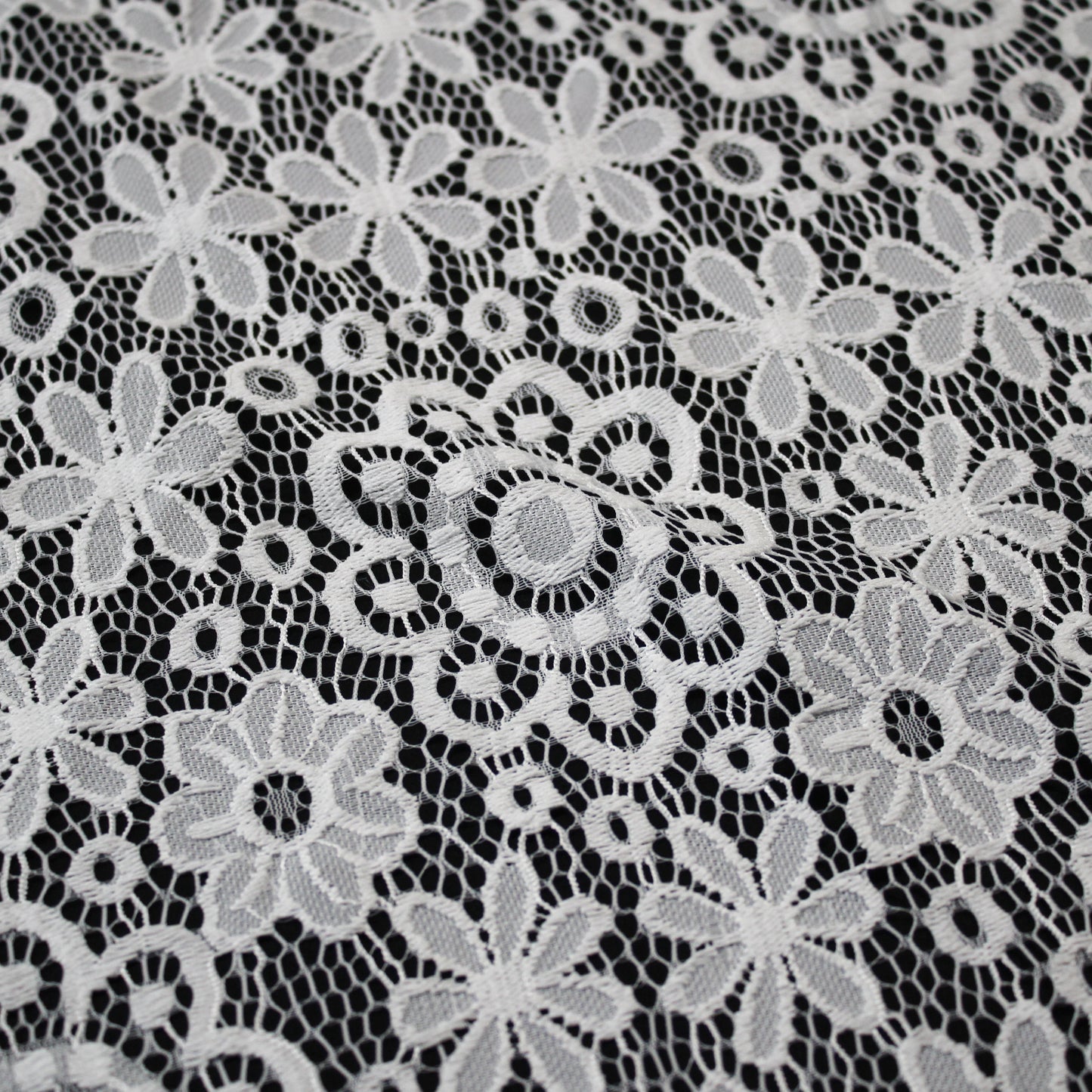 Pizzo Chantilly Filet | Fiori Margherite a Campo Pieno | Doppio Smerlo | H 140 cm | FW3481