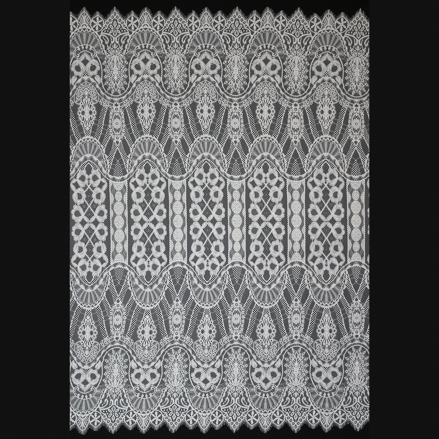 Pizzo Chantilly Filet | Motivo Arabesco, Fiori e Archi | Doppio Bordo | H 140 cm | FW3483