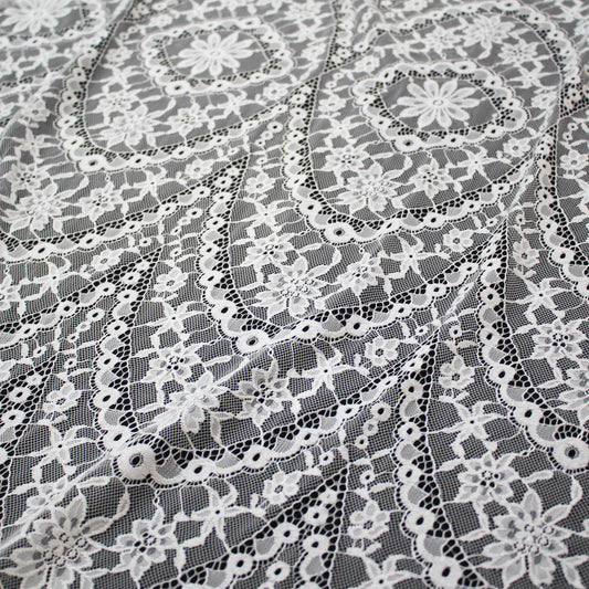 Pizzo Chantilly Filet | Motivo Geometrico ad Archi e Fiori | Doppio Smerlo | H 150 cm | FW3755