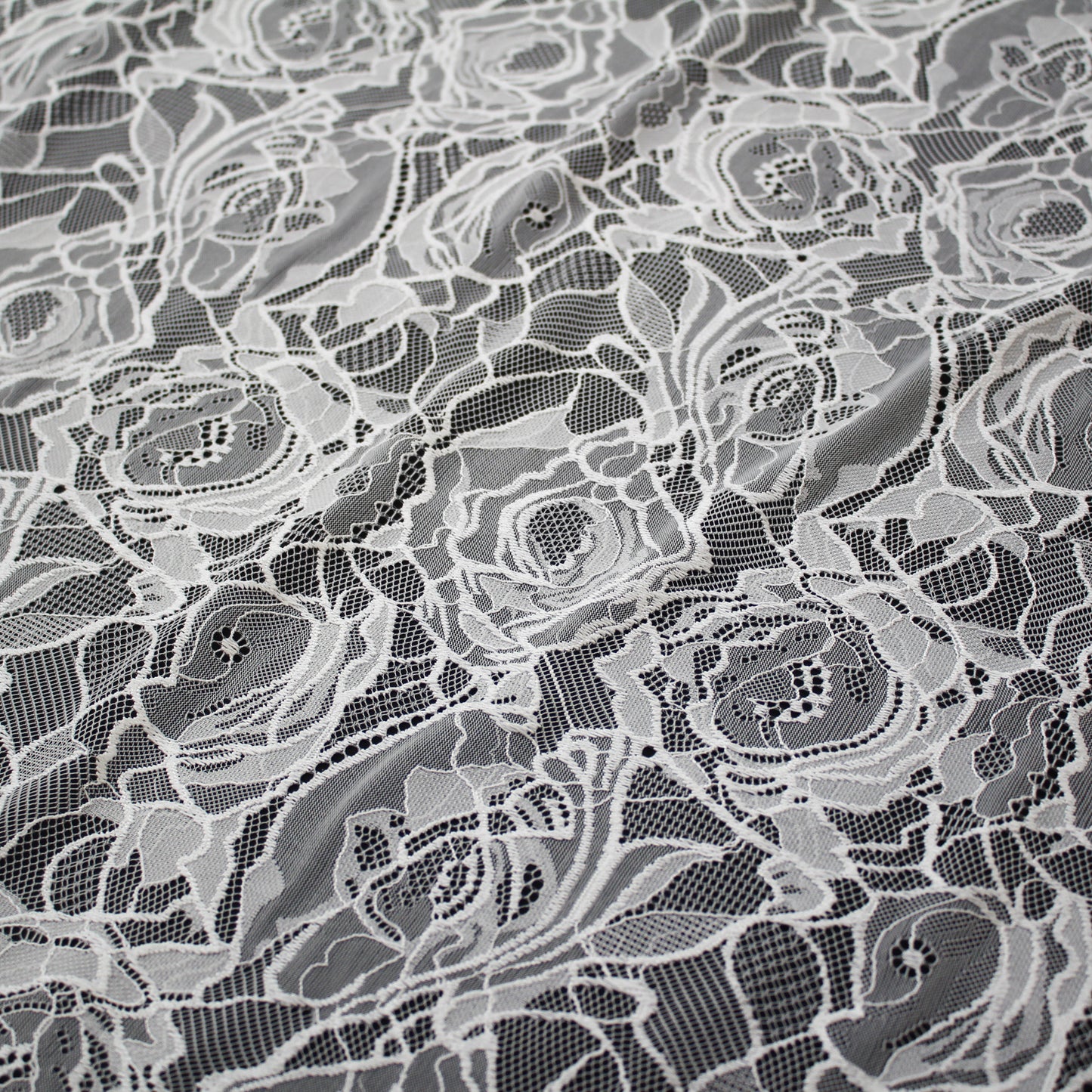 Pizzo Chantilly Filet | Rose Grandi | Doppio Smerlo | H 140 cm | FW3505