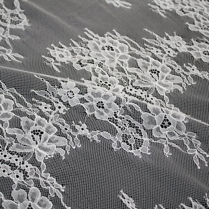 Pizzo Chantilly | Fiori a Zig Zag Orizzontale | Doppio Bordo Medio-Alto | H 150 cm | FW853