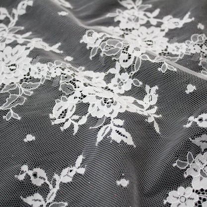 Pizzo Chantilly | Fiori Piccoli a Zig Zag Orizzontale | Doppio Smerlo | H 140 cm | FW586