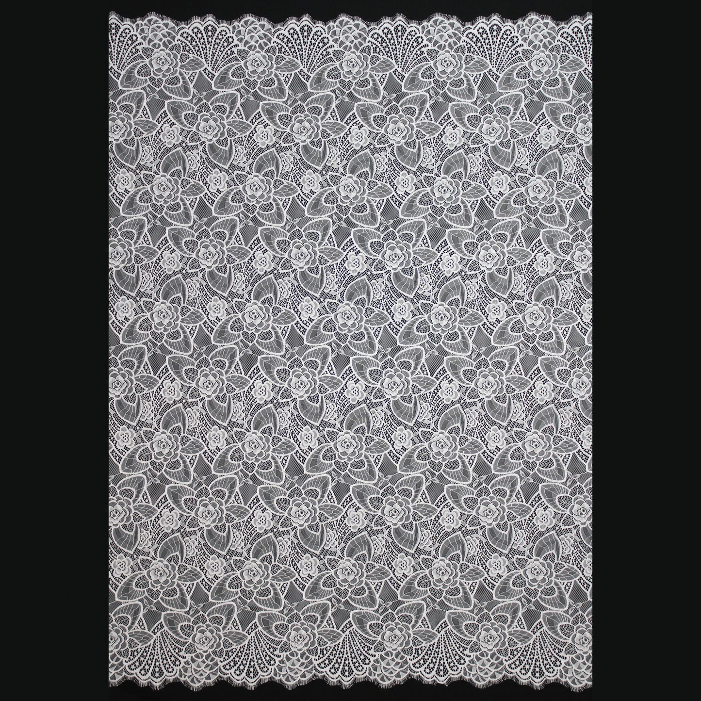 Pizzo Chantilly | Foglie e Fiori Grandi e Piccoli | Doppio Bordo | H 140 cm | FW3510