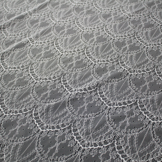 Pizzo Chantilly Ombré | Motivo Geometrico ad Archi | Smerlo | H 145-150 cm | FW3950