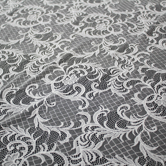 Pizzo Chantilly | Intreccio di Foglie e Ricamo Effetto Rete | Doppio Smerlo | H 140 cm | FW3507
