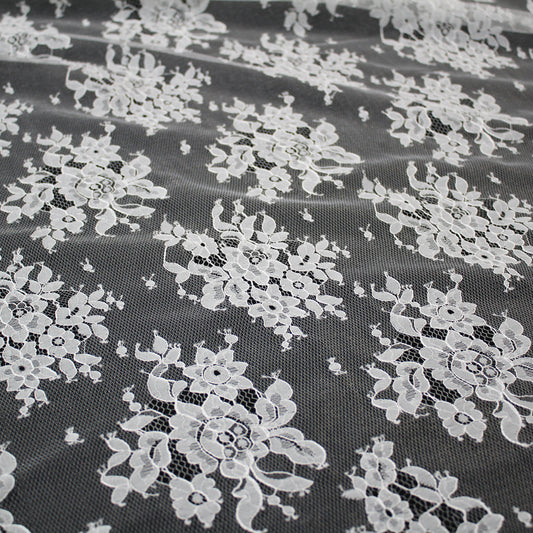 Pizzo Chantilly Lurex | Mazzi di Fiori Sparsi | Doppio Bordo Floreale Alto | H 150 cm | FW3884