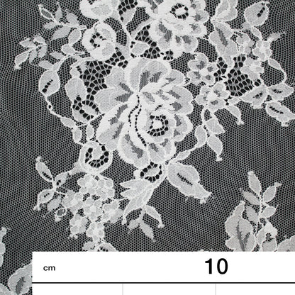 Pizzo Chantilly | Mazzi di Fiori a Campo Pieno | Doppio Bordo Basso | H 140 cm | FW633