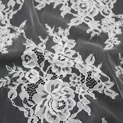 Pizzo Chantilly | Mazzi di Fiori a Campo Pieno | Doppio Bordo Basso | H 140 cm | FW633