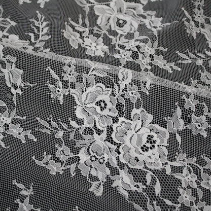 Chantilly Lace | Scattered Flower Bouquets | Double Low Floral Border | H 150 cm | FW4277