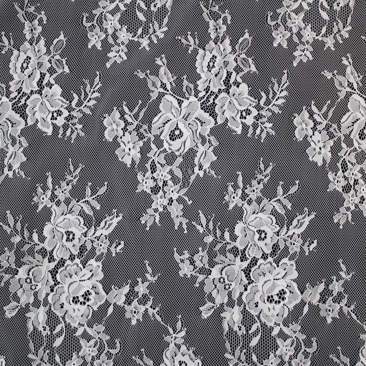 Chantilly Lace | Scattered Flower Bouquets | Double Low Floral Border | H 150 cm | FW4277