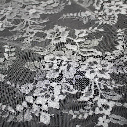 Pizzo Chantilly | Mazzi di Fiori | Senza Bordo | H 140 cm | FW2610