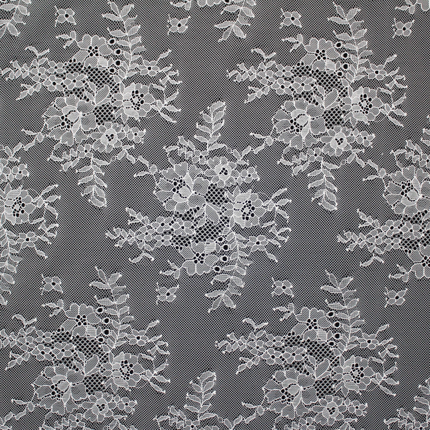 Pizzo Chantilly | Mazzi di Fiori Sparsi | Doppio Bordo Floreale | H 130-135 cm | FW3164