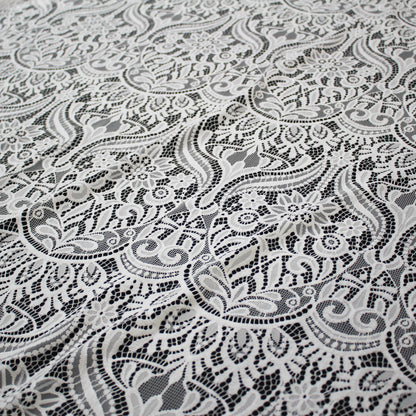 Pizzo Chantilly | Motivo Arabesco e Fiori a Stella | Doppio Smerlo | H 150 cm | FW3754