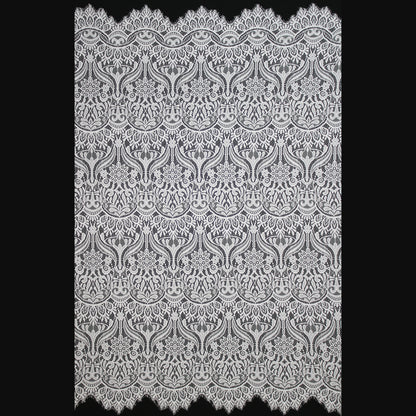 Pizzo Chantilly | Motivo Arabesco e Fiori a Stella | Doppio Smerlo | H 150 cm | FW3754