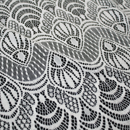 Pizzo Chantilly | Motivo Astratto ad Archi | Doppio Smerlo | H 140 cm | FW2995