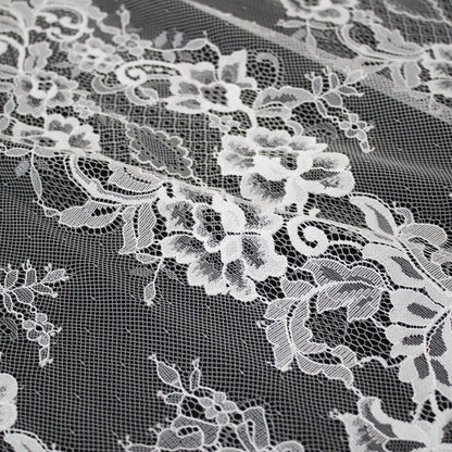 Pizzo Chantilly | Motivo Floreale a Bande Verticali | Doppio Bordo Alto Arabesco | H 150 cm | FW2483