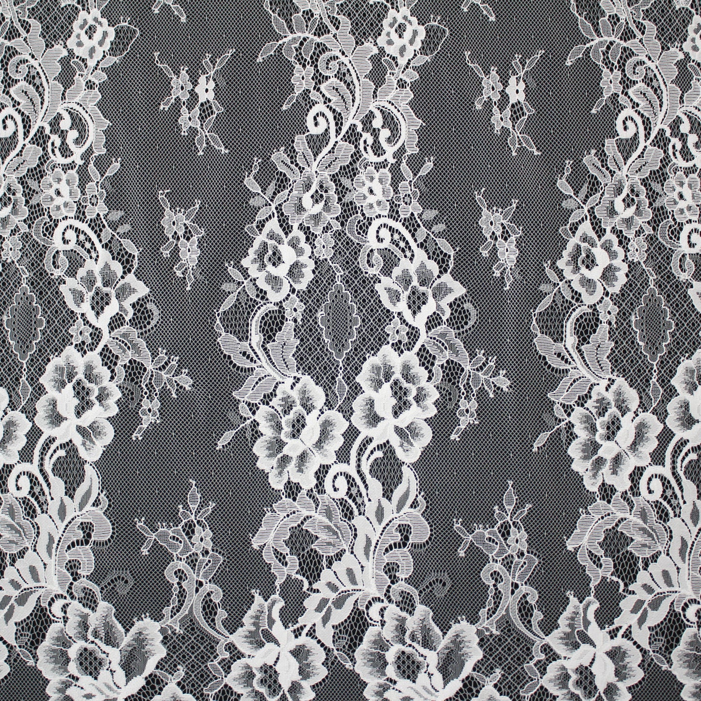 Pizzo Chantilly | Motivo Floreale a Bande Verticali | Doppio Bordo Alto Arabesco | H 150 cm | FW2483