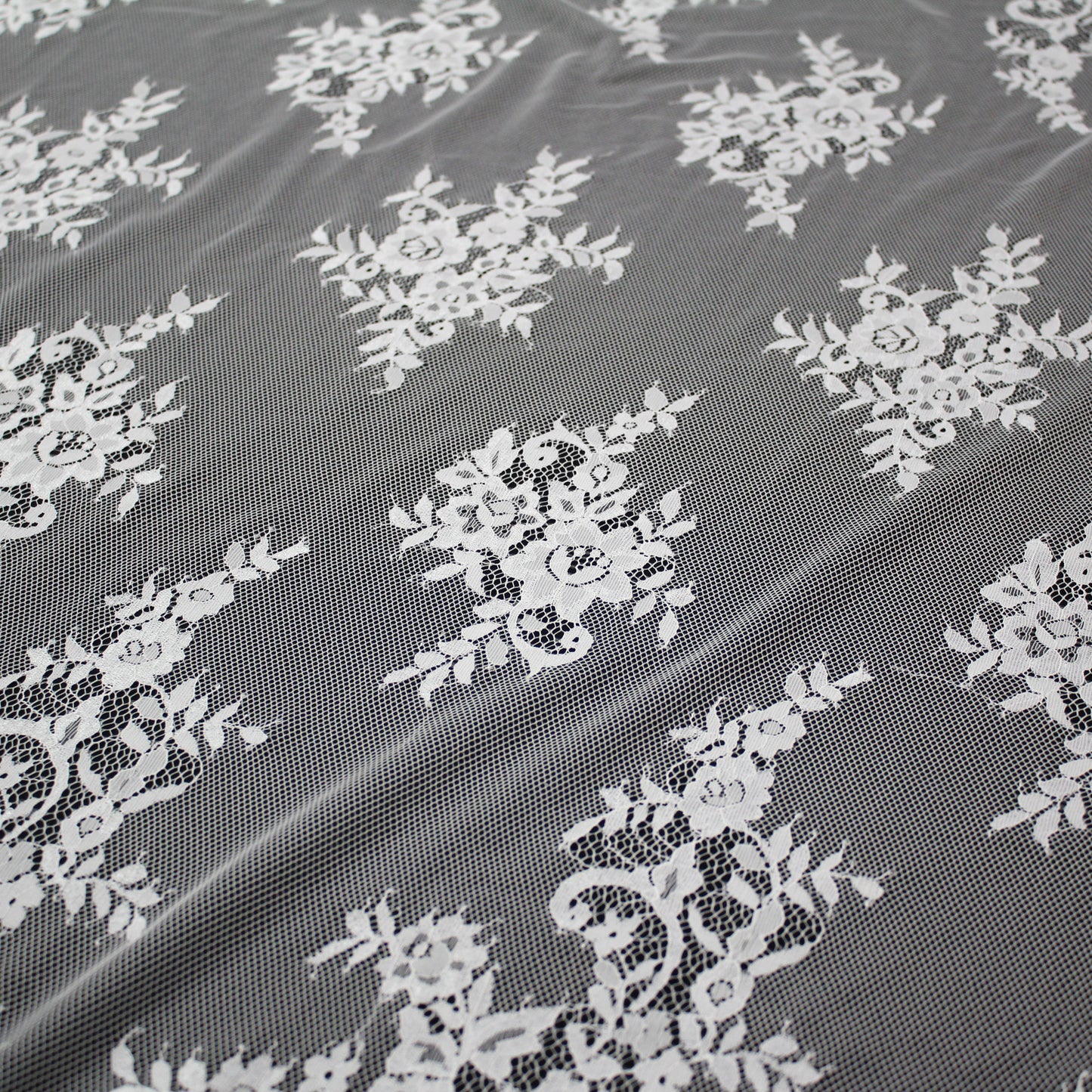 Pizzo Chantilly | Motivo Floreale | Doppio Bordo Alto Ramage di Fiori e Paisley | H 140 cm | FW2313
