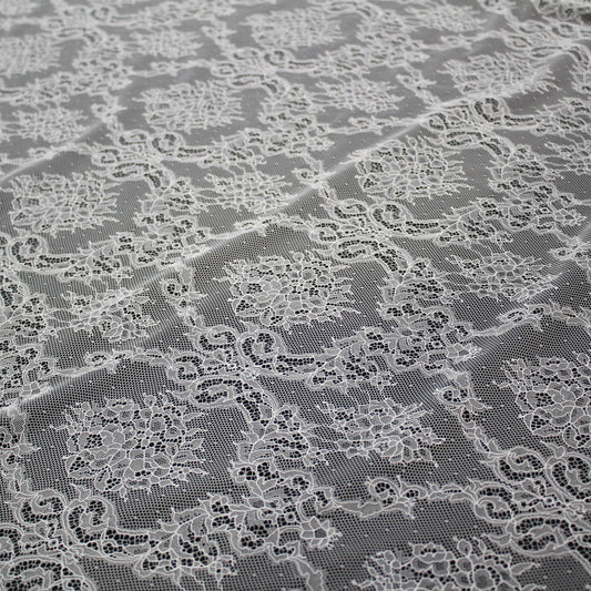 Pizzo Chantilly Ombré | Motivo Arabesco e Intrecci di Fiori | Senza Bordo | H 145-150 cm | FW4111