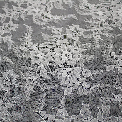 Pizzo Chantilly Ombré | Tralci di Fiori a Campo Pieno | Doppio Bordo con Motivo Floreale e Paisley Medio | H 150 cm | FW2040