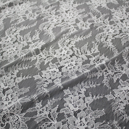 Pizzo Chantilly Ombré | Tralci di Fiori a Campo Pieno | Doppio Bordo con Motivo Floreale e Paisley Medio | H 150 cm | FW2040