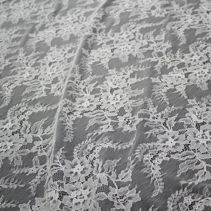 Pizzo Chantilly Ombré | Tralci di Fiori a Campo Pieno | Doppio Bordo con Motivo Floreale e Paisley Medio | H 150 cm | FW2040